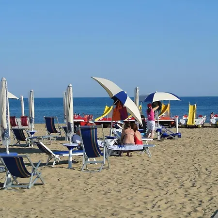 Ferienwohnung Fuer 5 Personen Ca 42 Qm In Bibione, Adriakueste Italien Und Umgebung - B63063 *